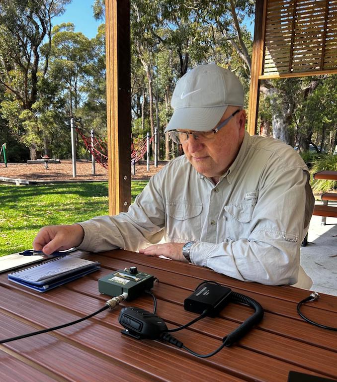 40m ‘Pebble’ QRP transceiver – Makes a “Big Splash”